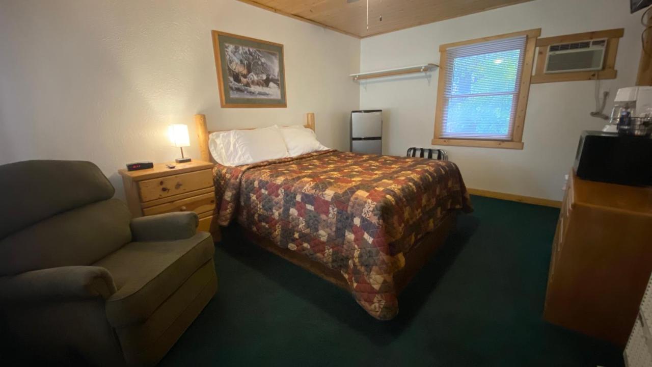 Fawndale Lodge Shasta Lake Eksteriør billede